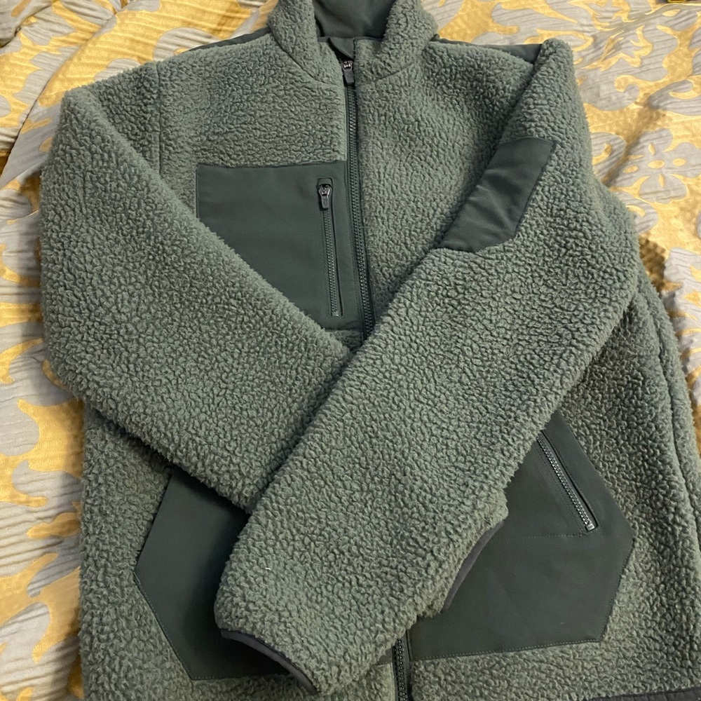 FIGS Moss Sherpa